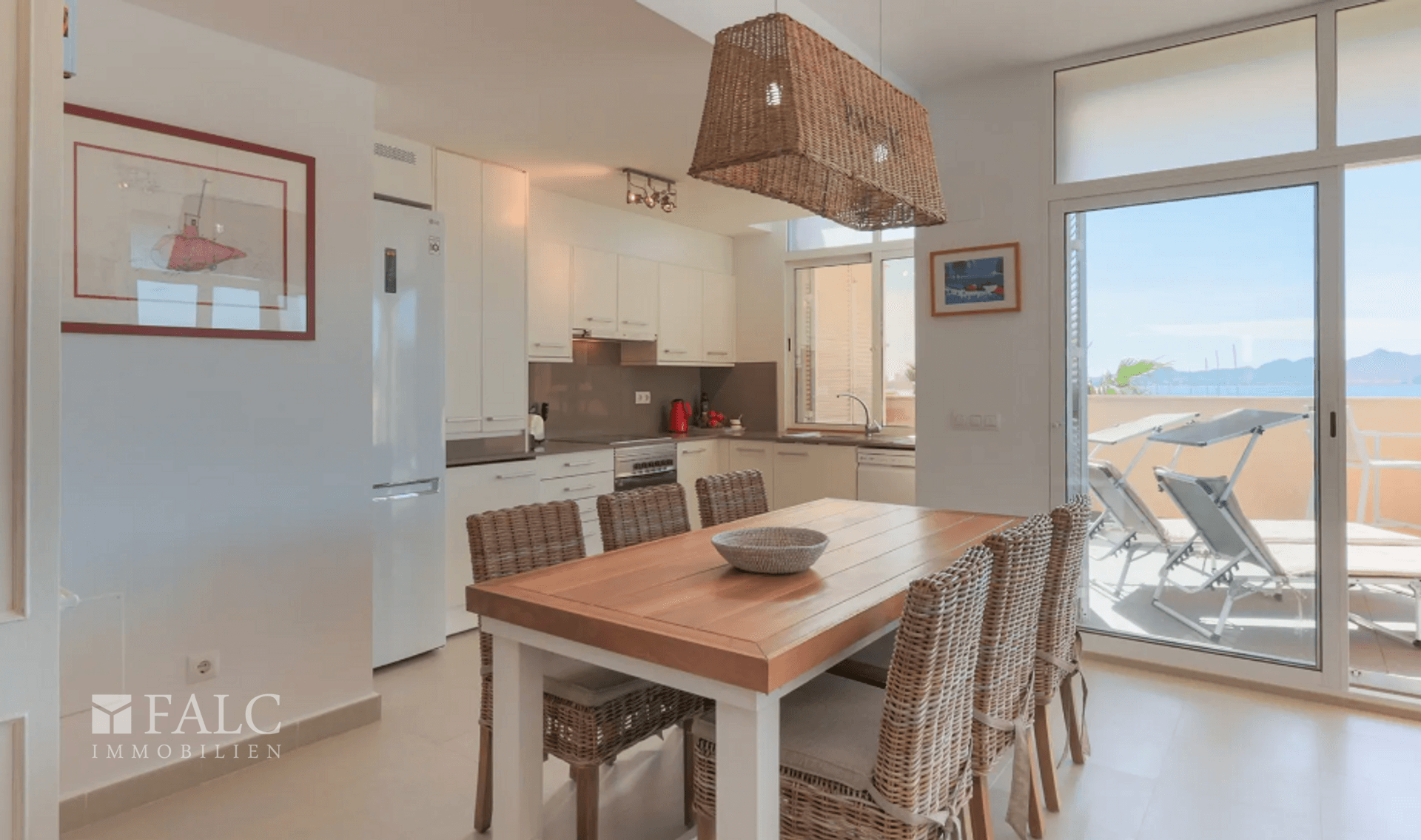 Kitchen & Living Room